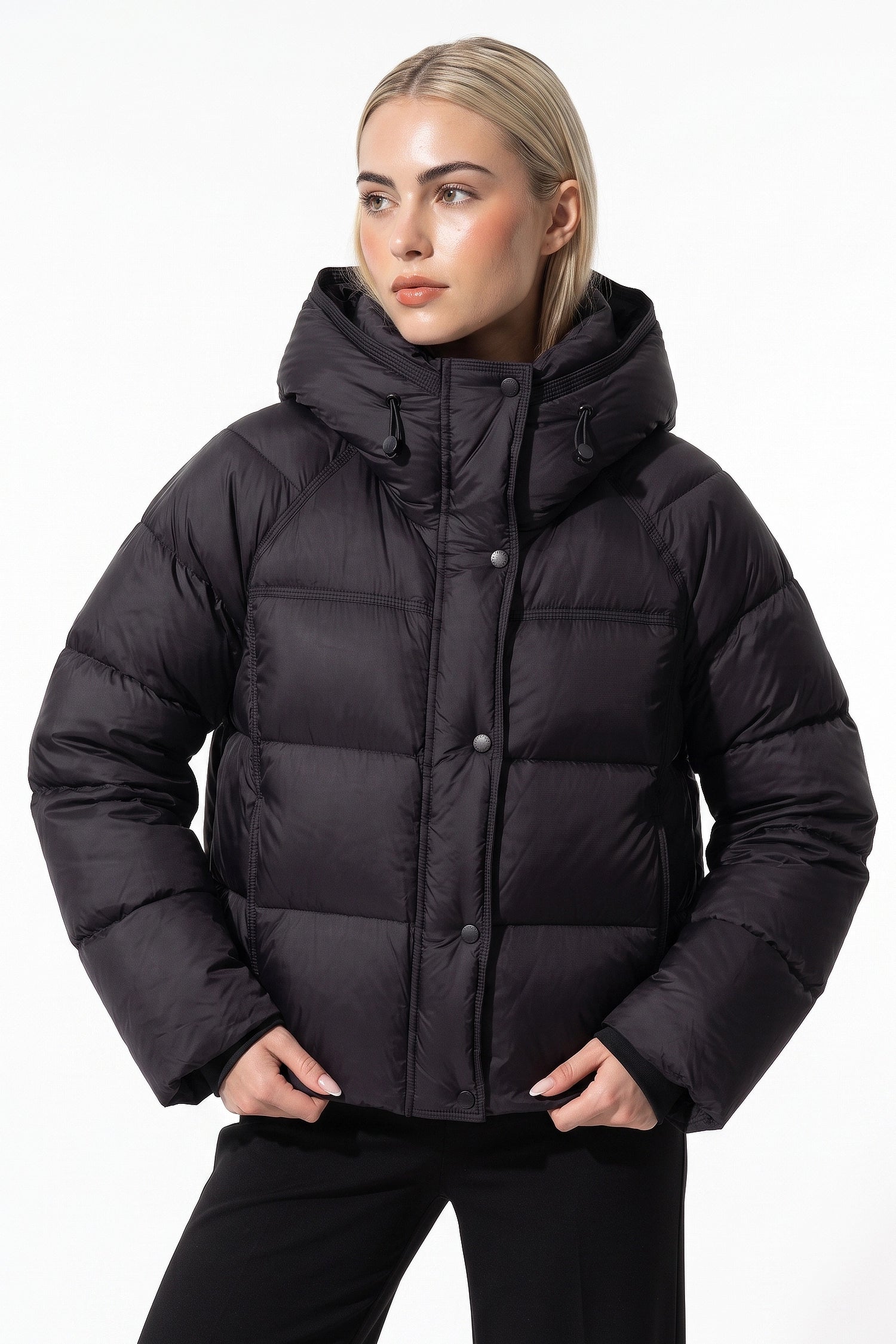Women’s Winter Warm Hooded Puffer Jacket with Relaxed Cropped Fit