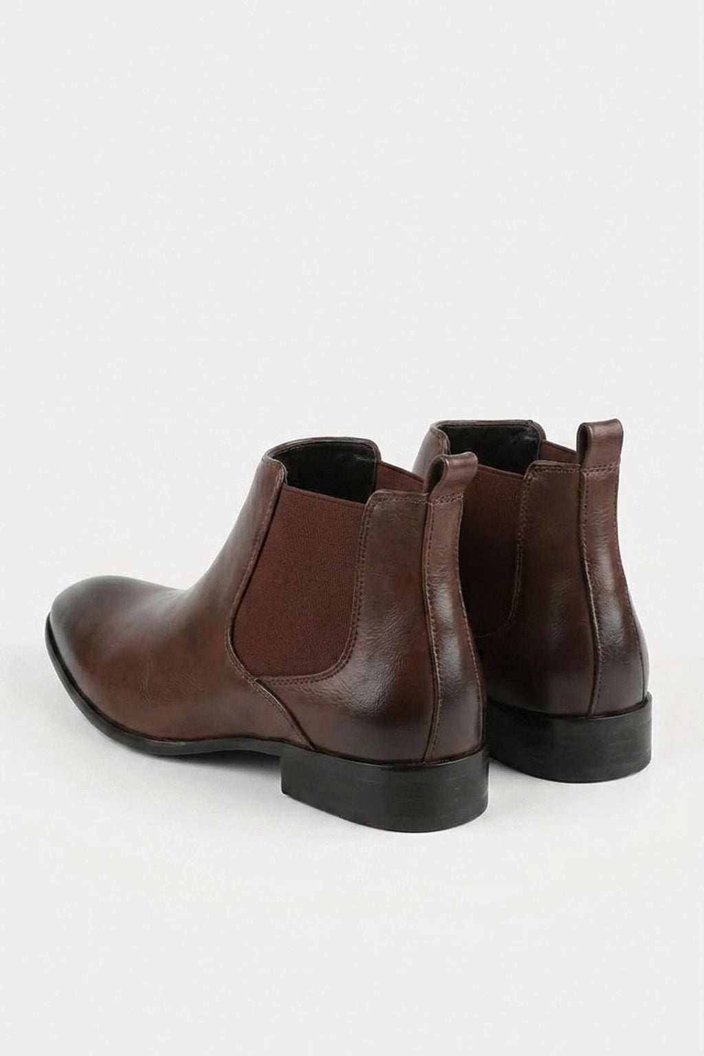 Men’s Comfortable Leather Chelsea Boots Rounded Toe Low Heel