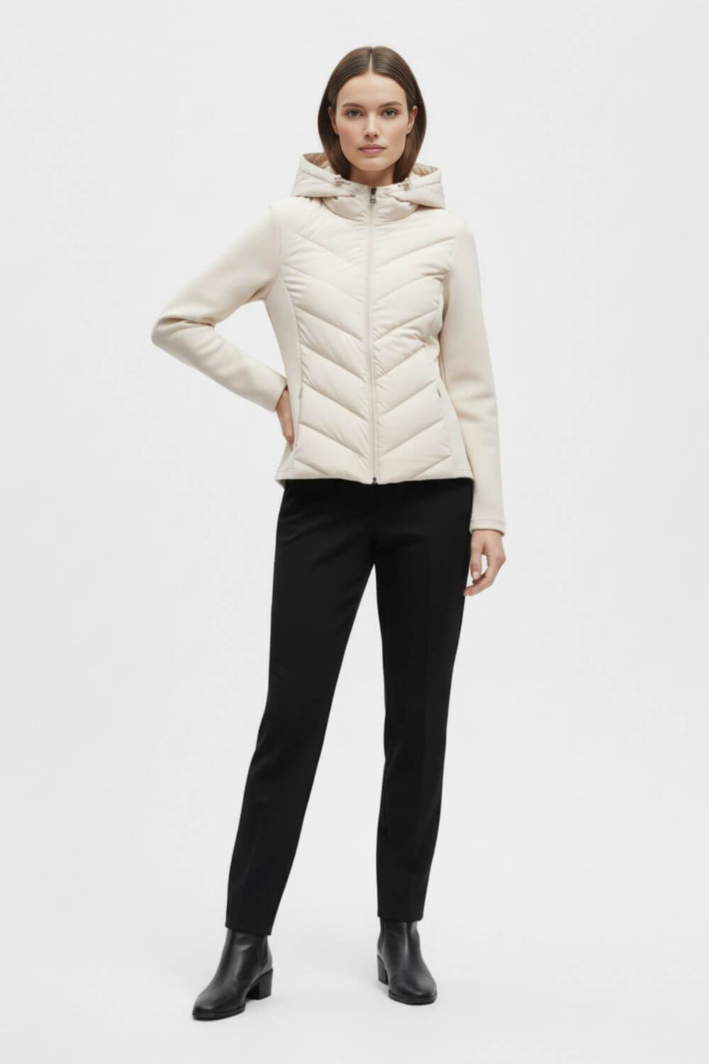Caurelle | Women’s Hooded Puffer Jacket – Timeless Warmth for the Cold Season