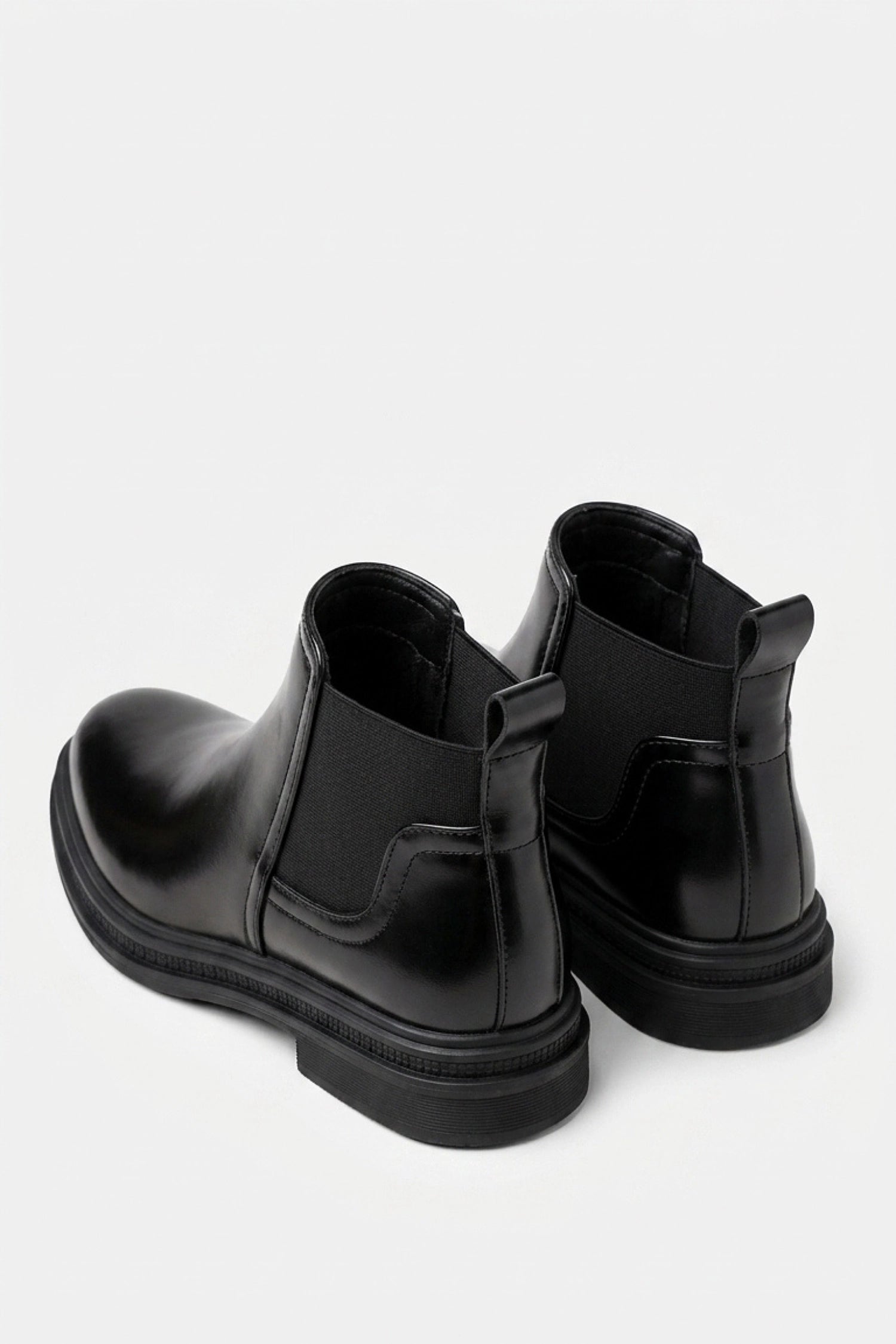 Men’s Easy On Leather Chelsea Boots Rounded Toe