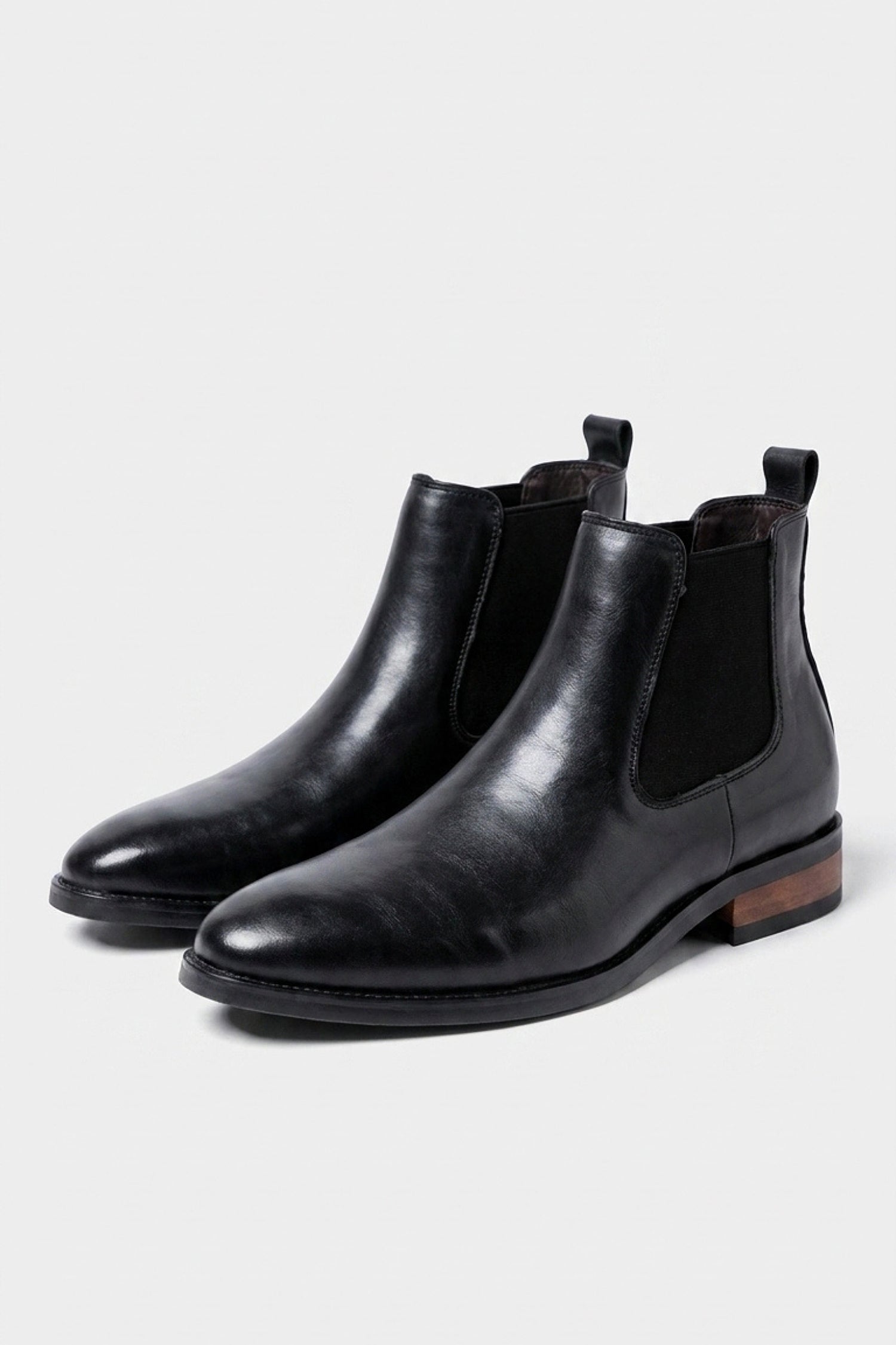 Men’s Winter Easy Wear Chelsea Boots with Polished Finish