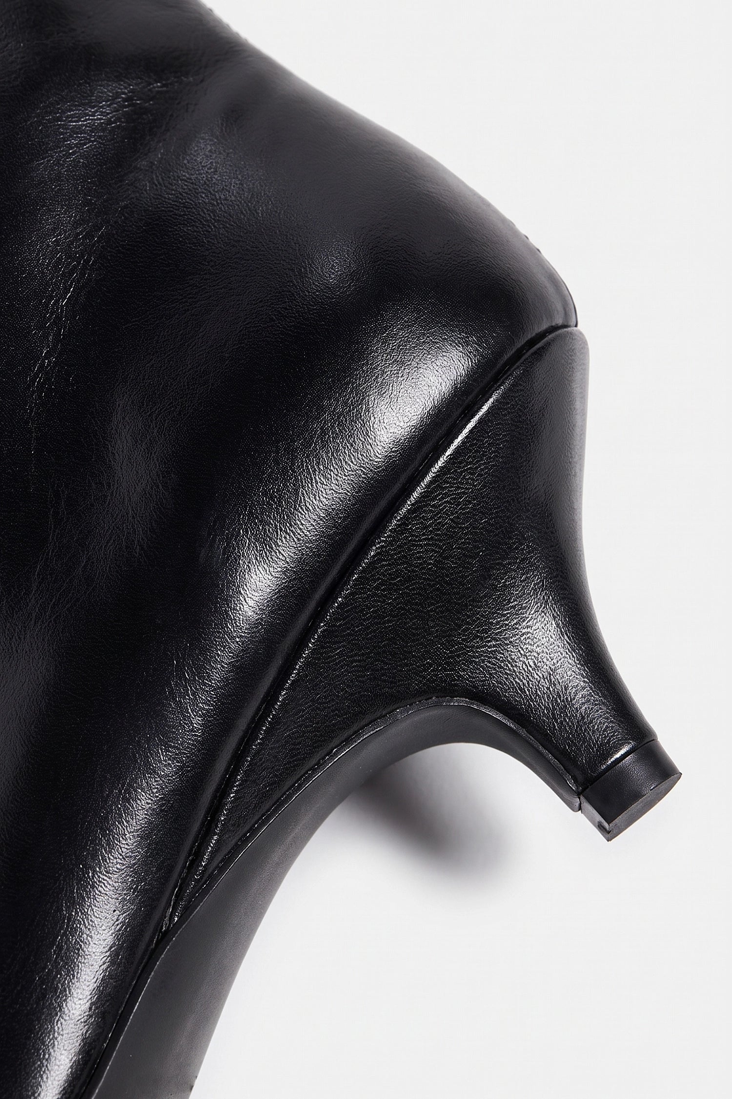 Women's Winter Elegant Leather Ankle Boots with Pointed Toe