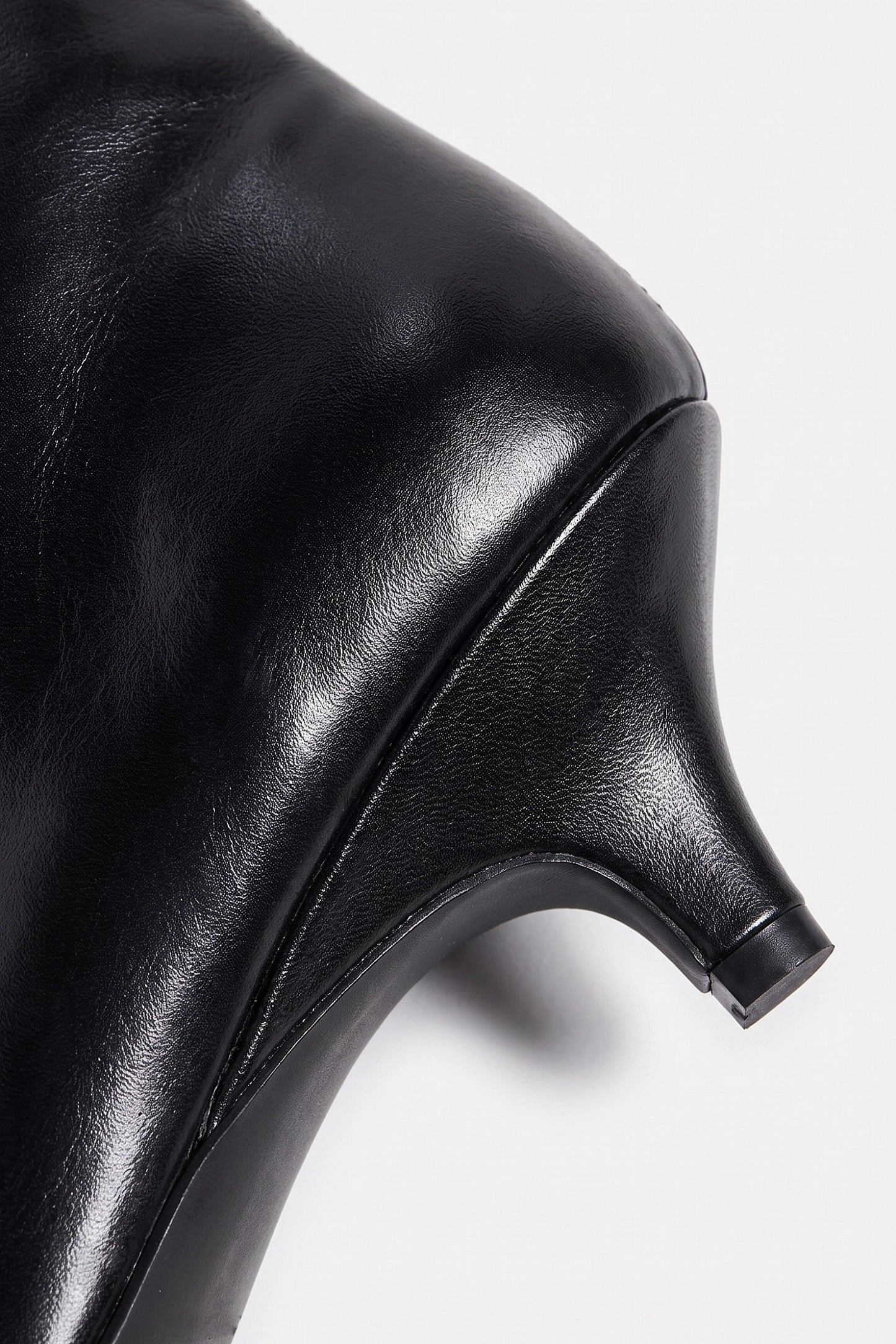 Women's Winter Elegant Leather Ankle Boots with Pointed Toe