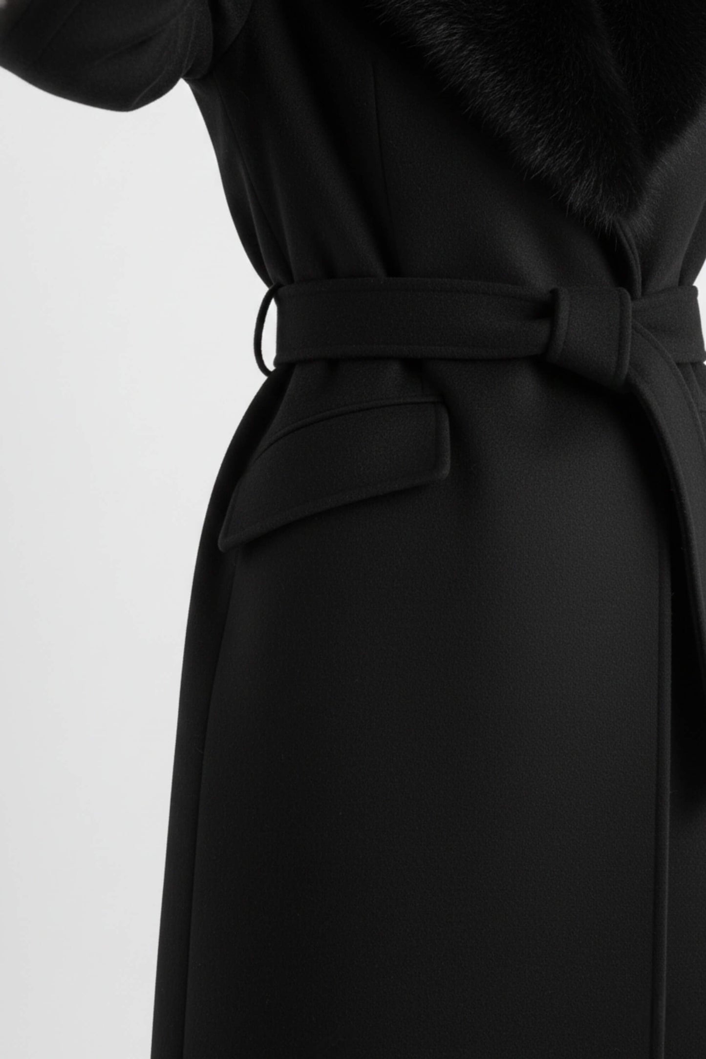 Caurelle | Women’s Long Coat with Faux Fur Collar