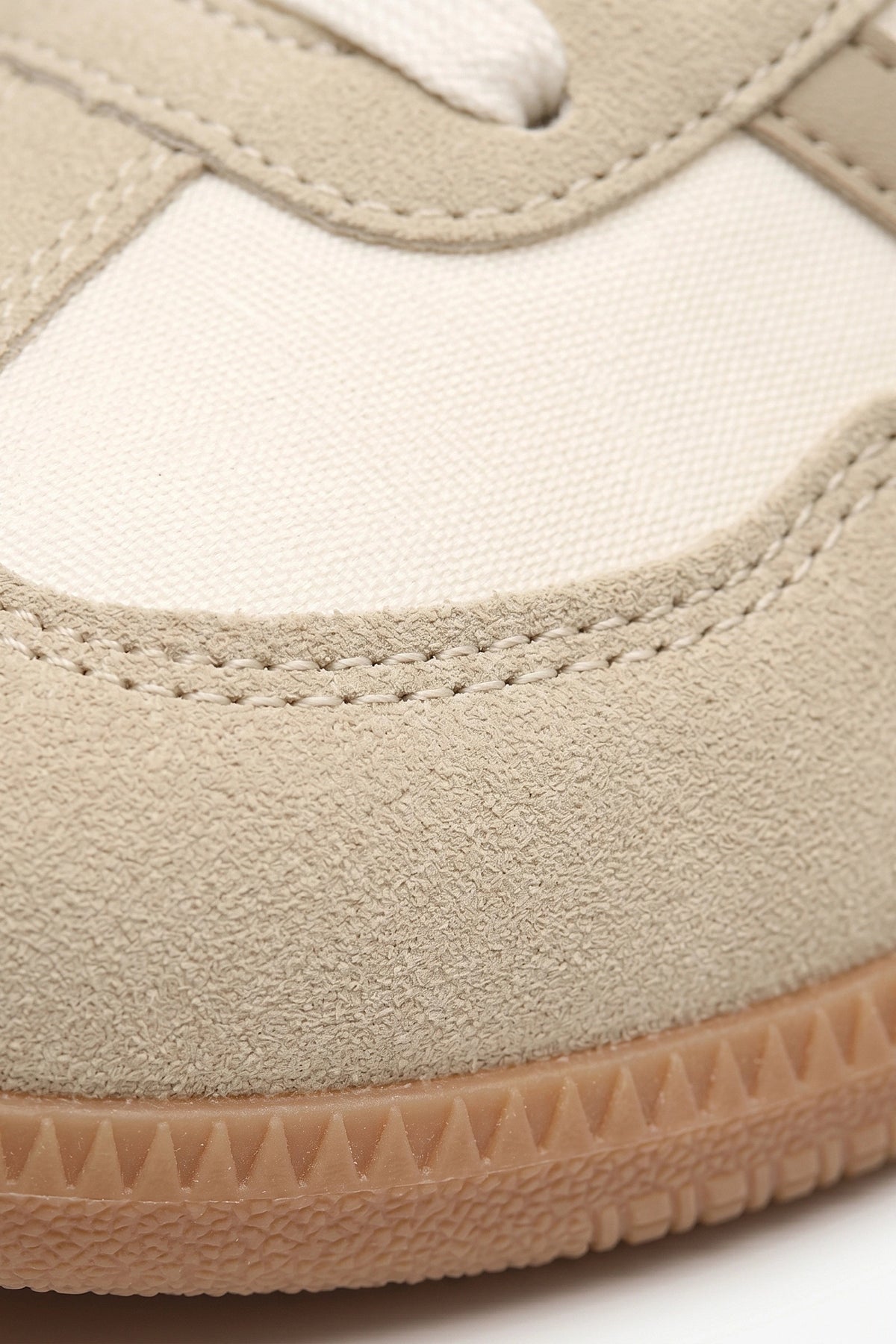Women's Retro Gum Sole Trainers Lace Up