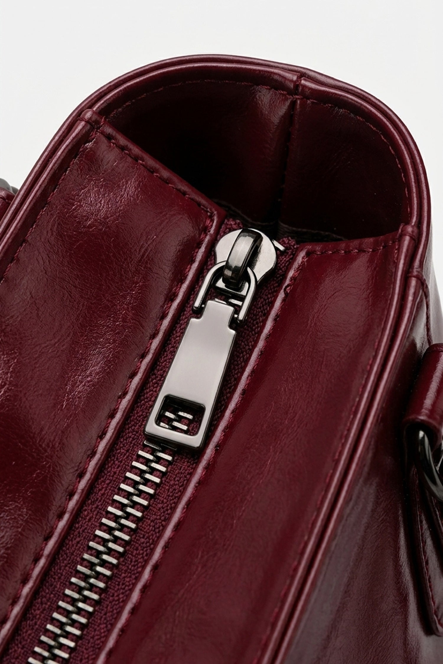 Women's Large Capacity Leather Shoulder Bag with Buckle Handle