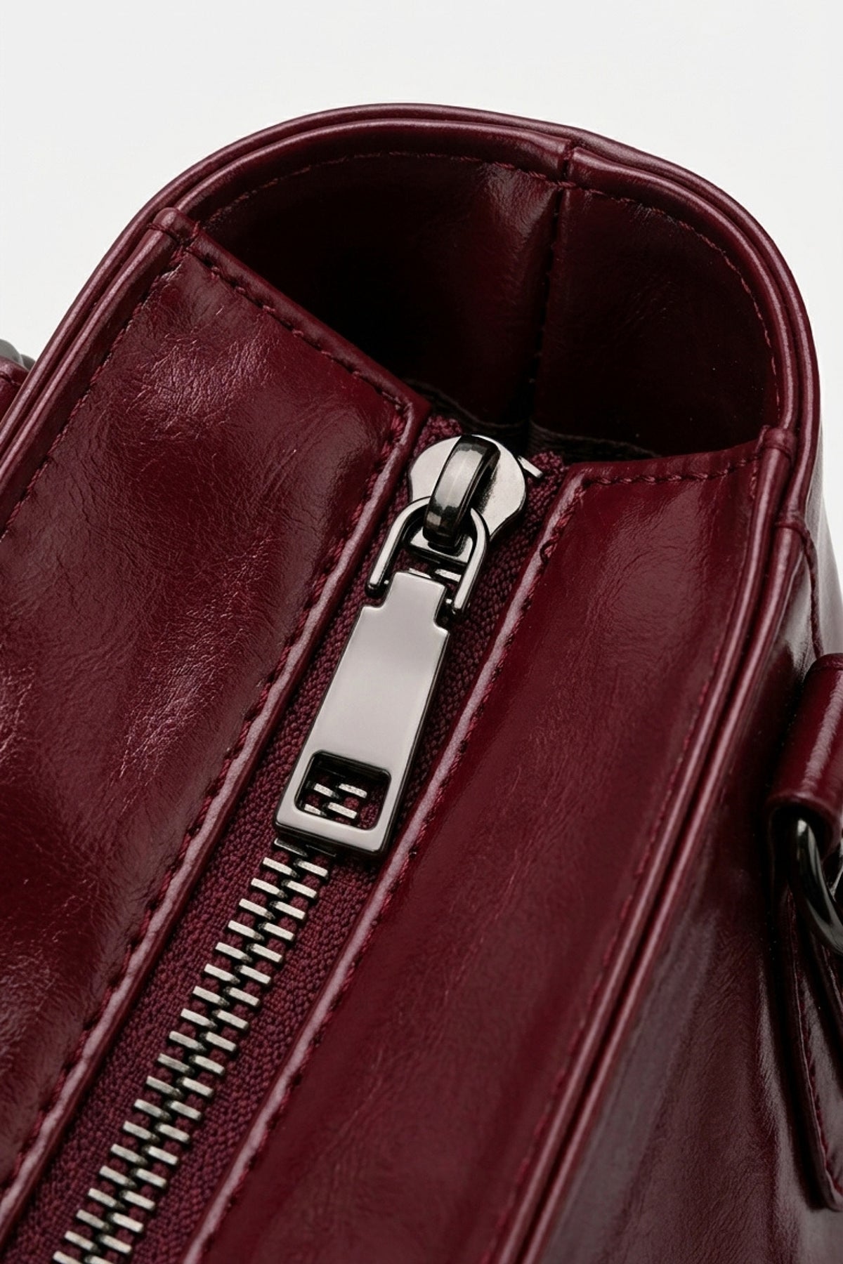 Women's Large Capacity Leather Shoulder Bag with Buckle Handle