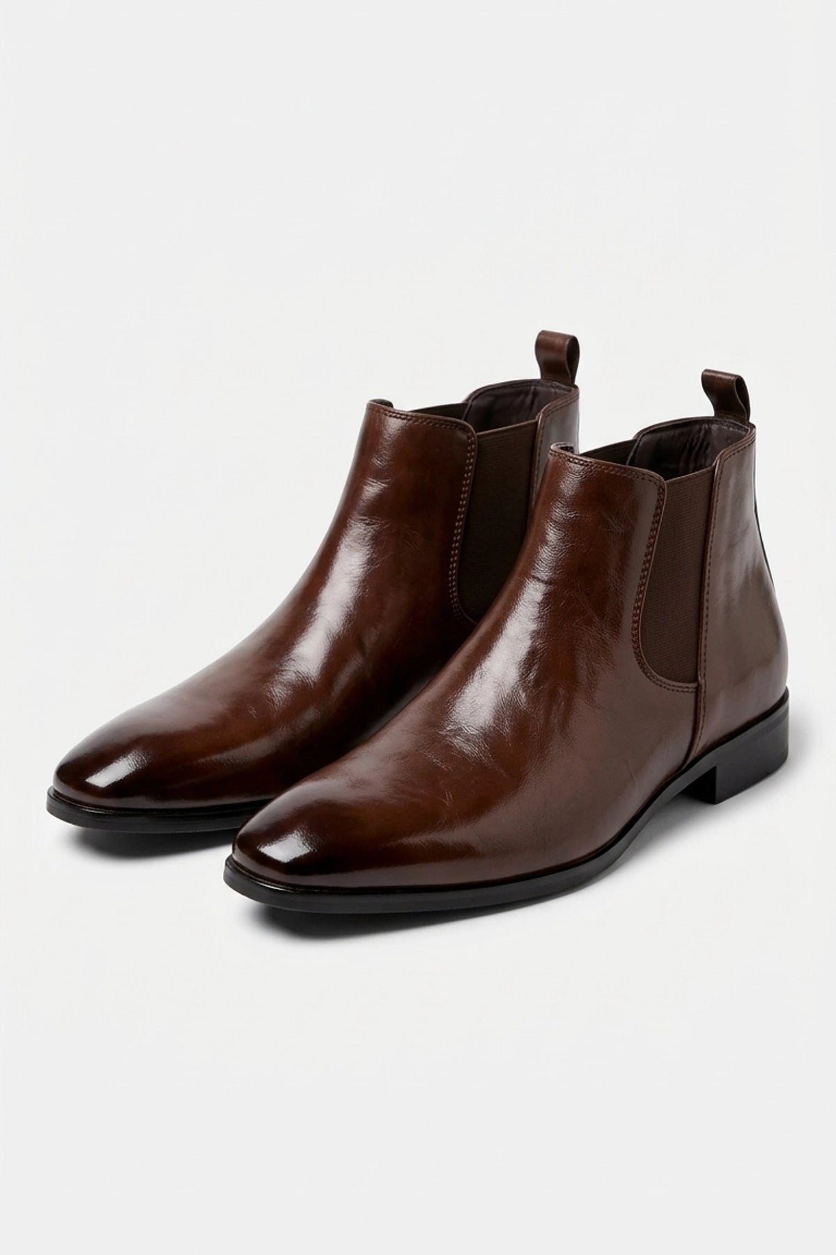 Men’s Easy Wear Glossy Leather Chelsea Boots with Low Heel