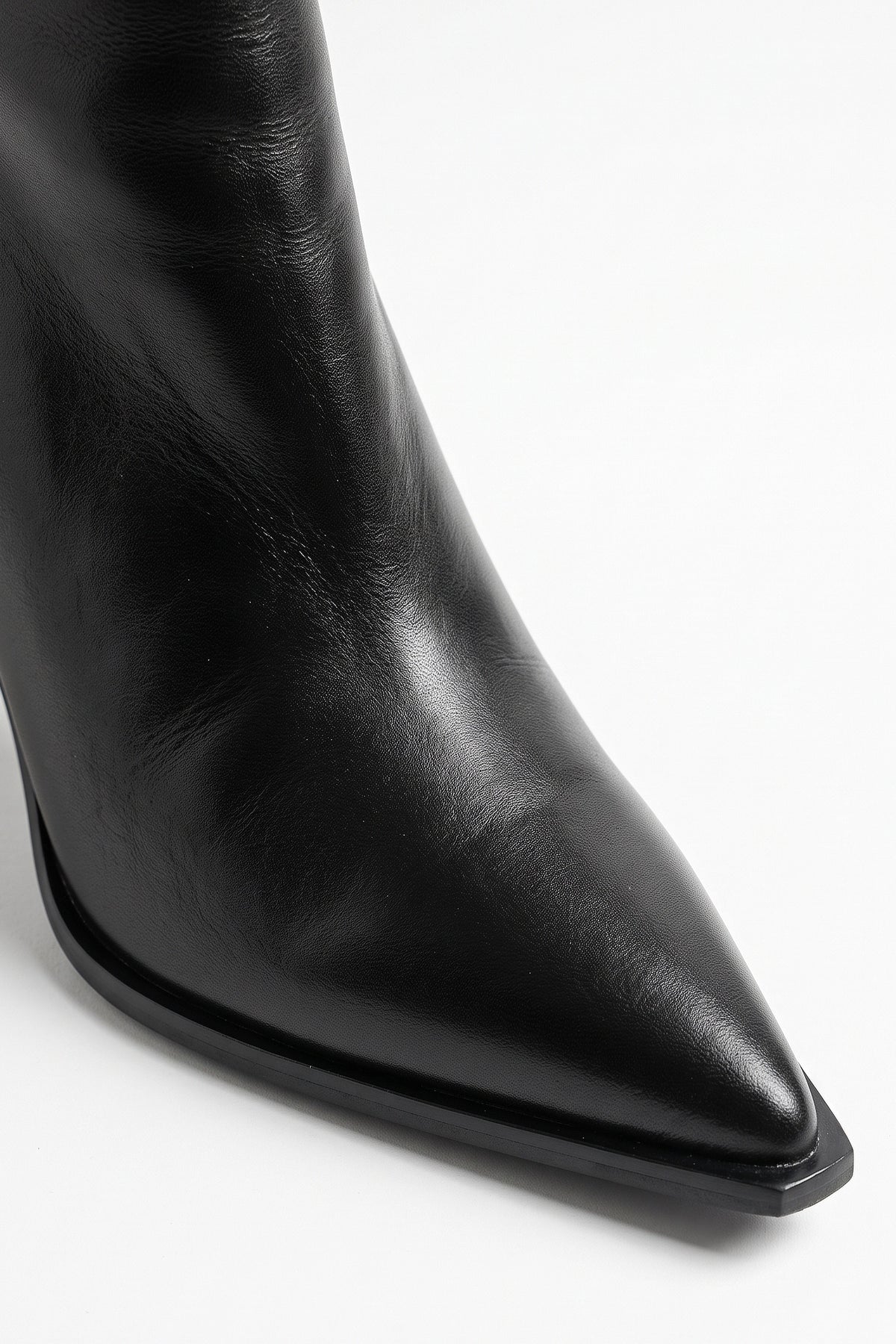 Women's Stylish Leather Ankle Boots Pointed Toe with Flared Block Heel