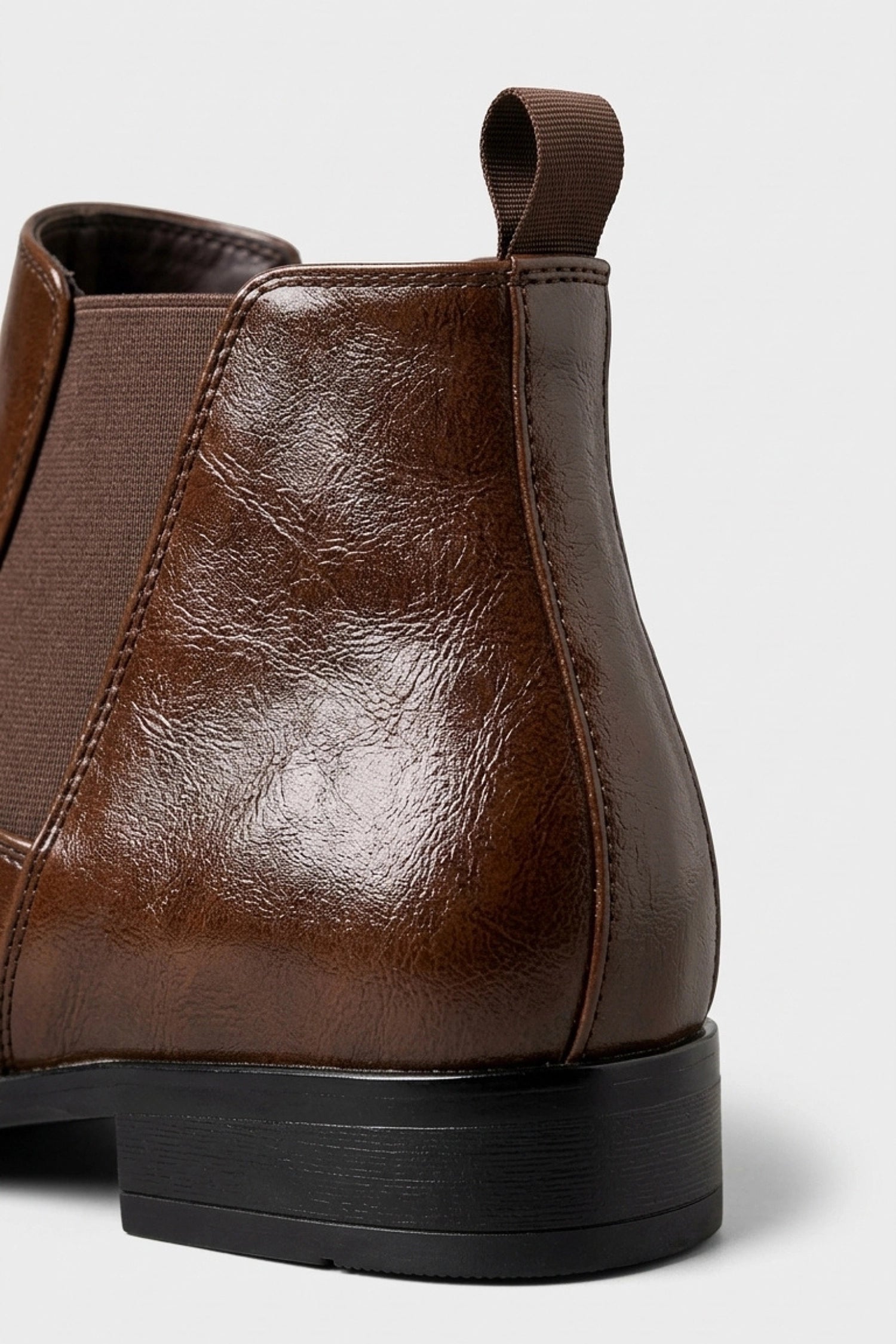Men’s Easy Wear Glossy Leather Chelsea Boots with Low Heel