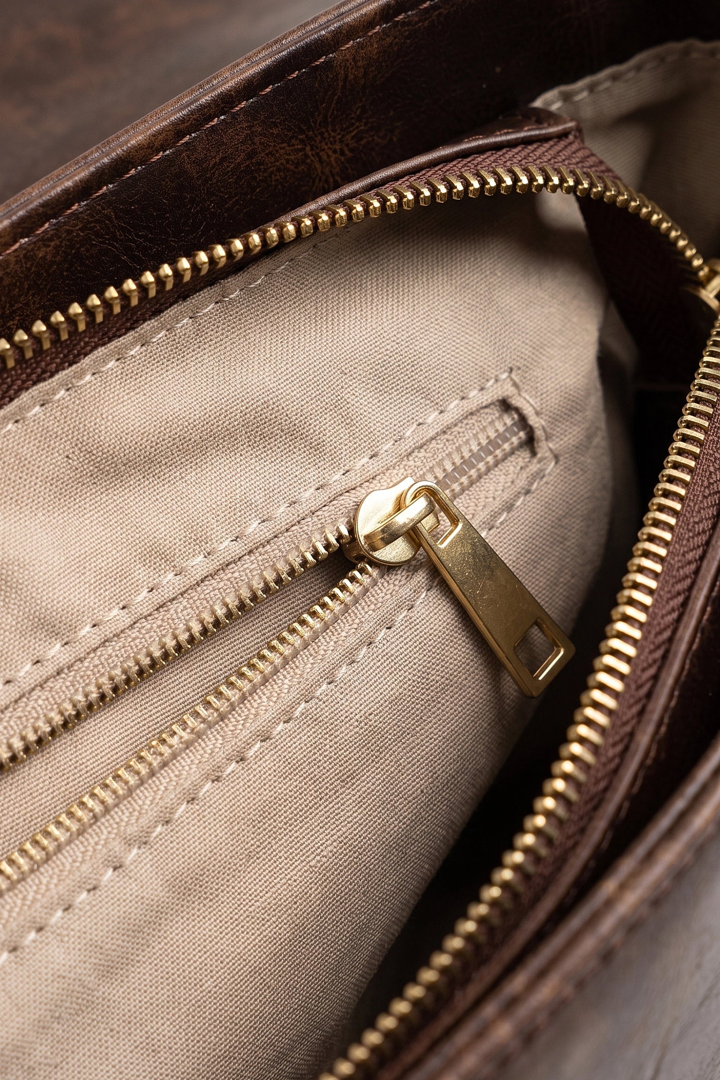 Women's Classic Flap Shoulder Bag