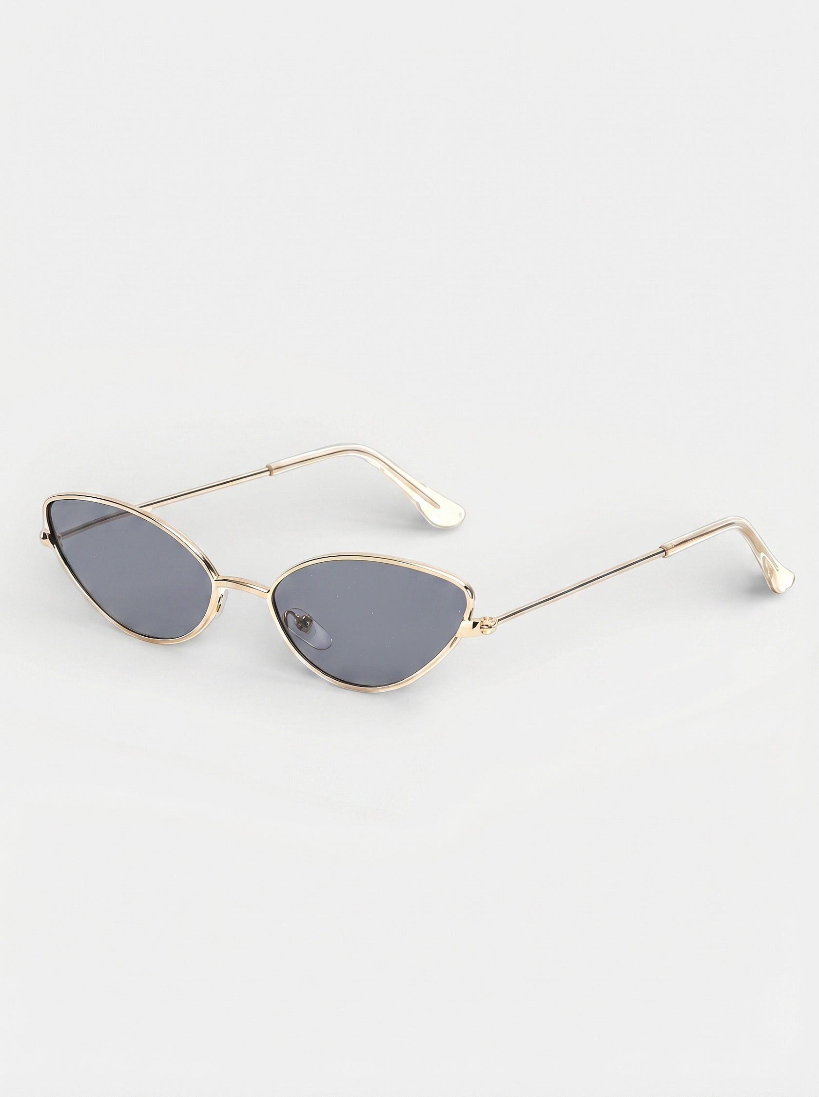 Caurelle | Retro Small-Frame Shades for Women