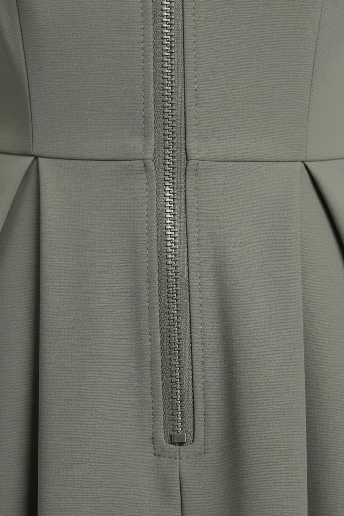 Caurelle | Women’s Pleated Sleeveless Maxi Dress