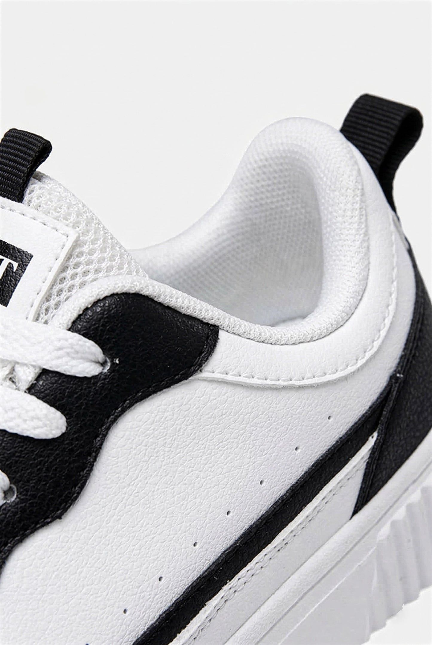 Caurelle | Men's White Trainers