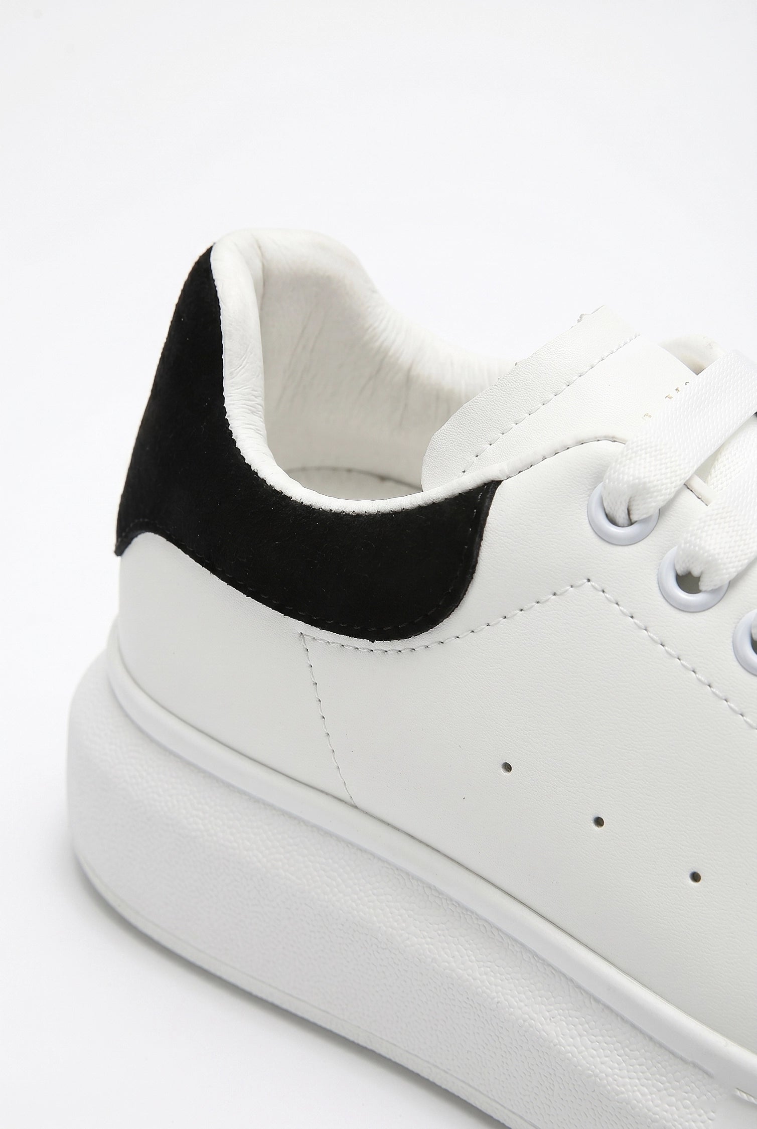Caurelle | Men’s Minimalist White Trainers