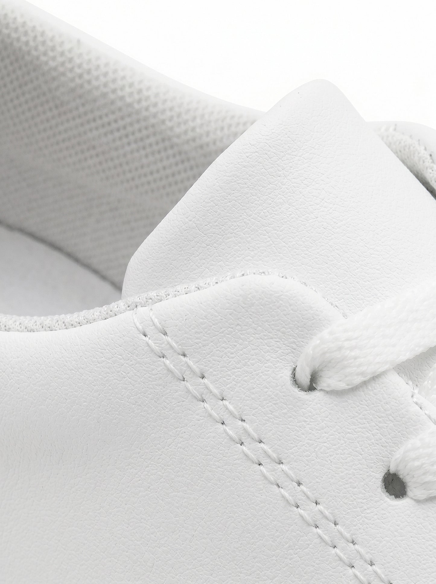 Caurelle | Men’s Slip-On White Trainers