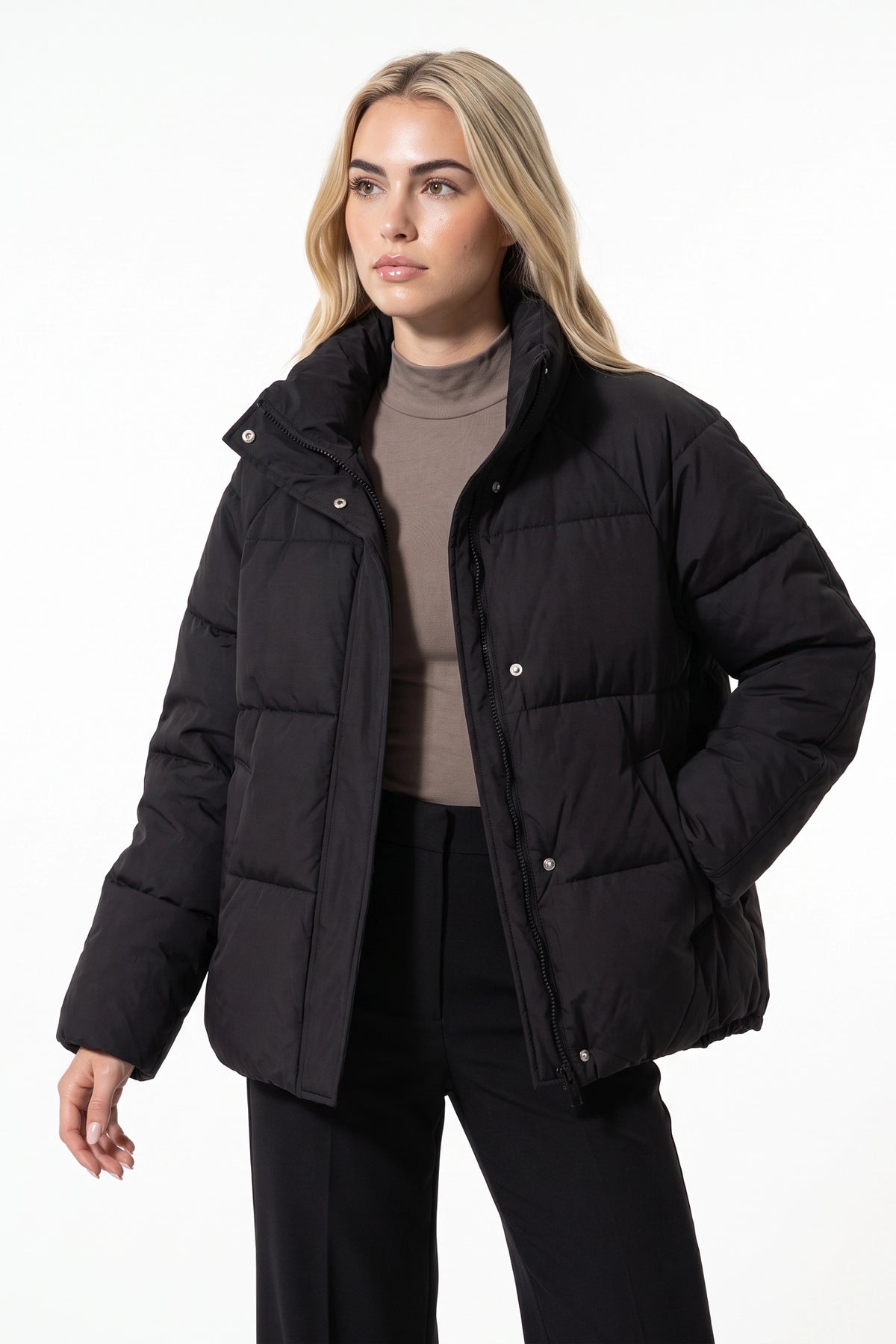 Women’s Winter Warm Black Puffer Jacket with Relaxed Fit