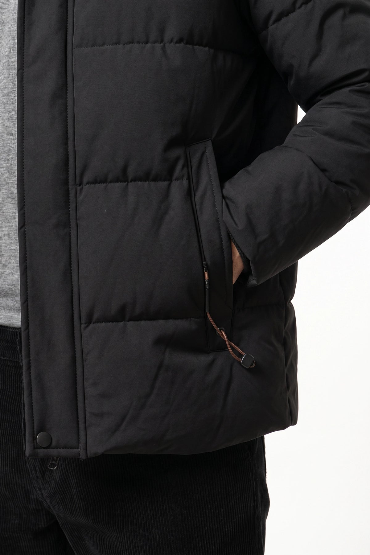 Men’s Winter Warm Hooded Puffer Jacket with High Collar