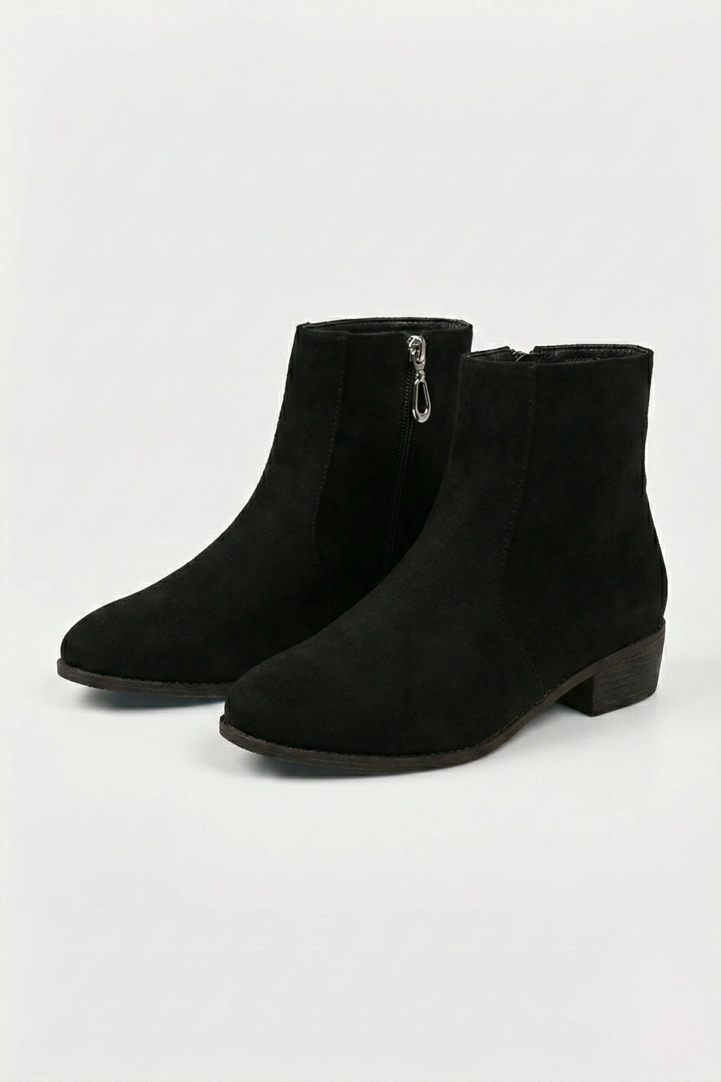 Caurelle | Women’s Minimal Black Ankle Boots