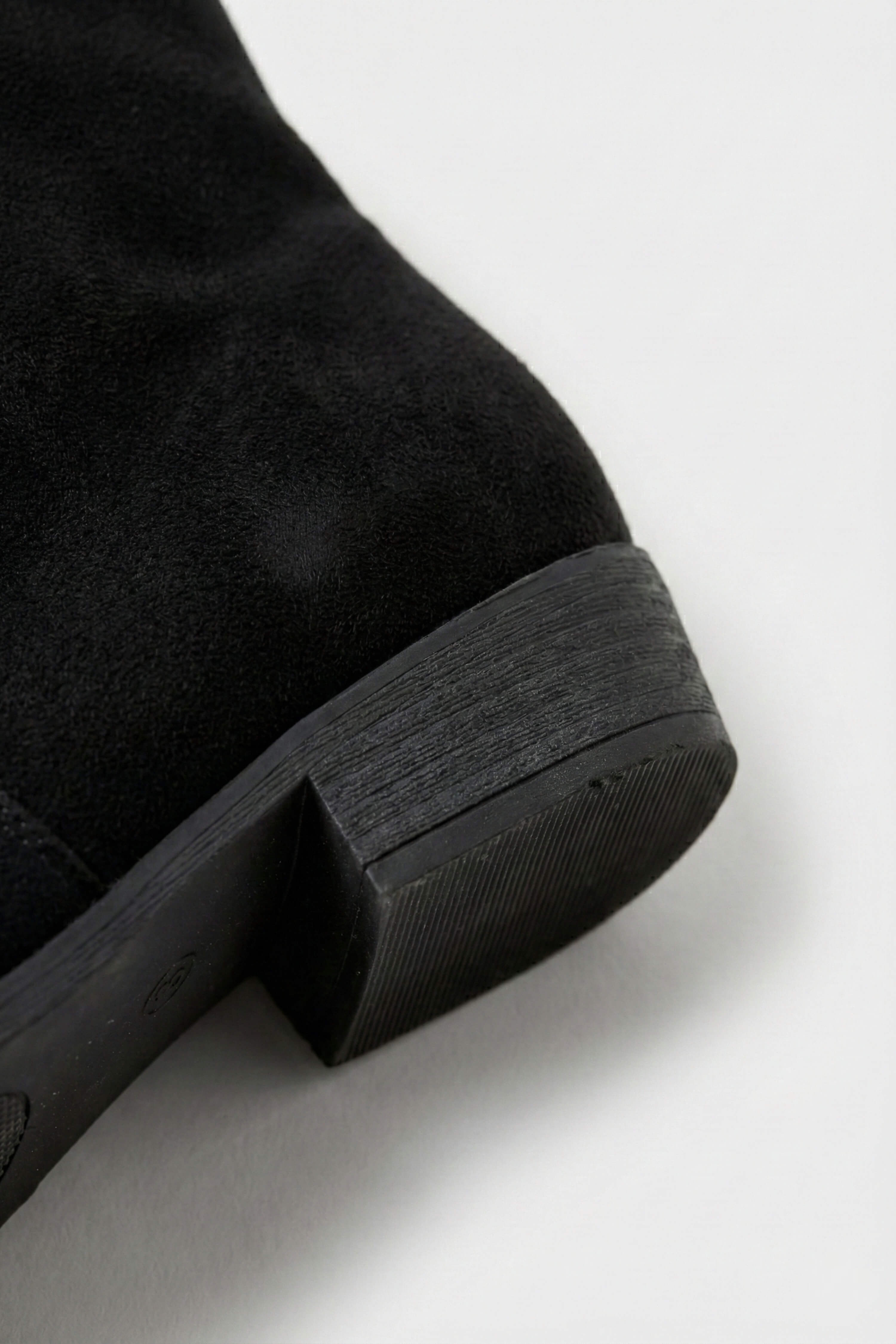 Caurelle | Women’s Minimal Black Ankle Boots