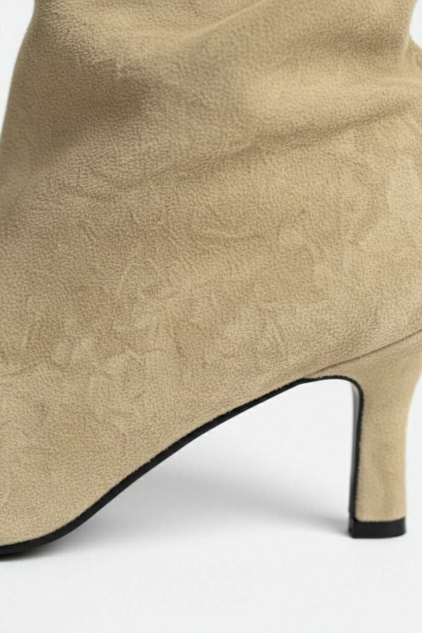 Caurelle | Women’s Round-Toe Knee-High Boots – Winter Street Elegance