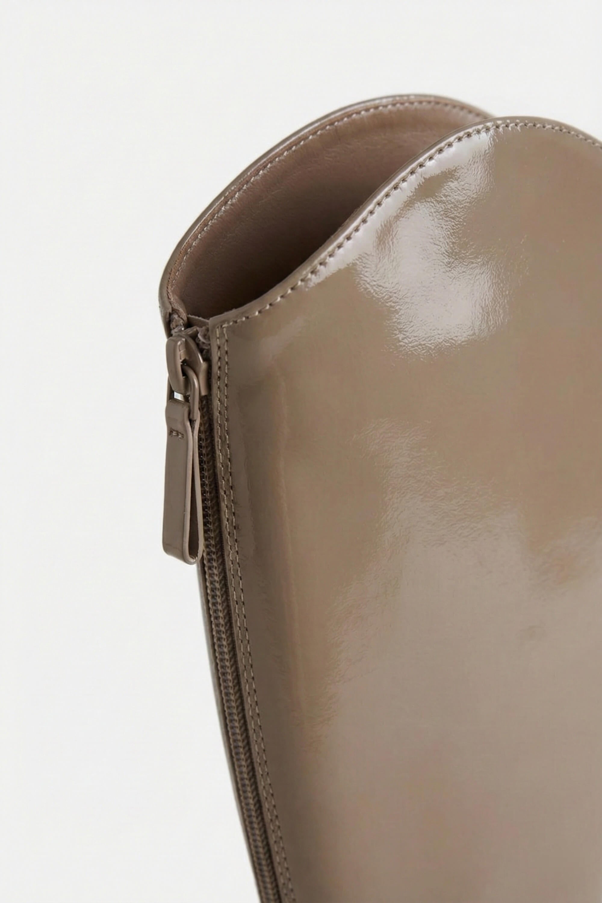 Caurelle | Women’s Knee-High Boots – Thick Heel Elegance