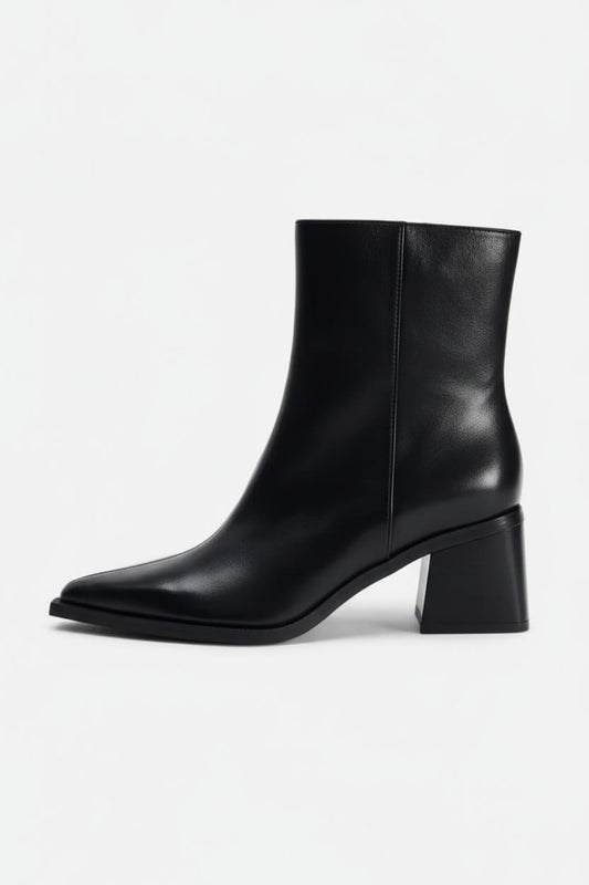 Caurelle | Women’s Pointed-Toe Side-Zip Ankle Boots – Timeless Elegance