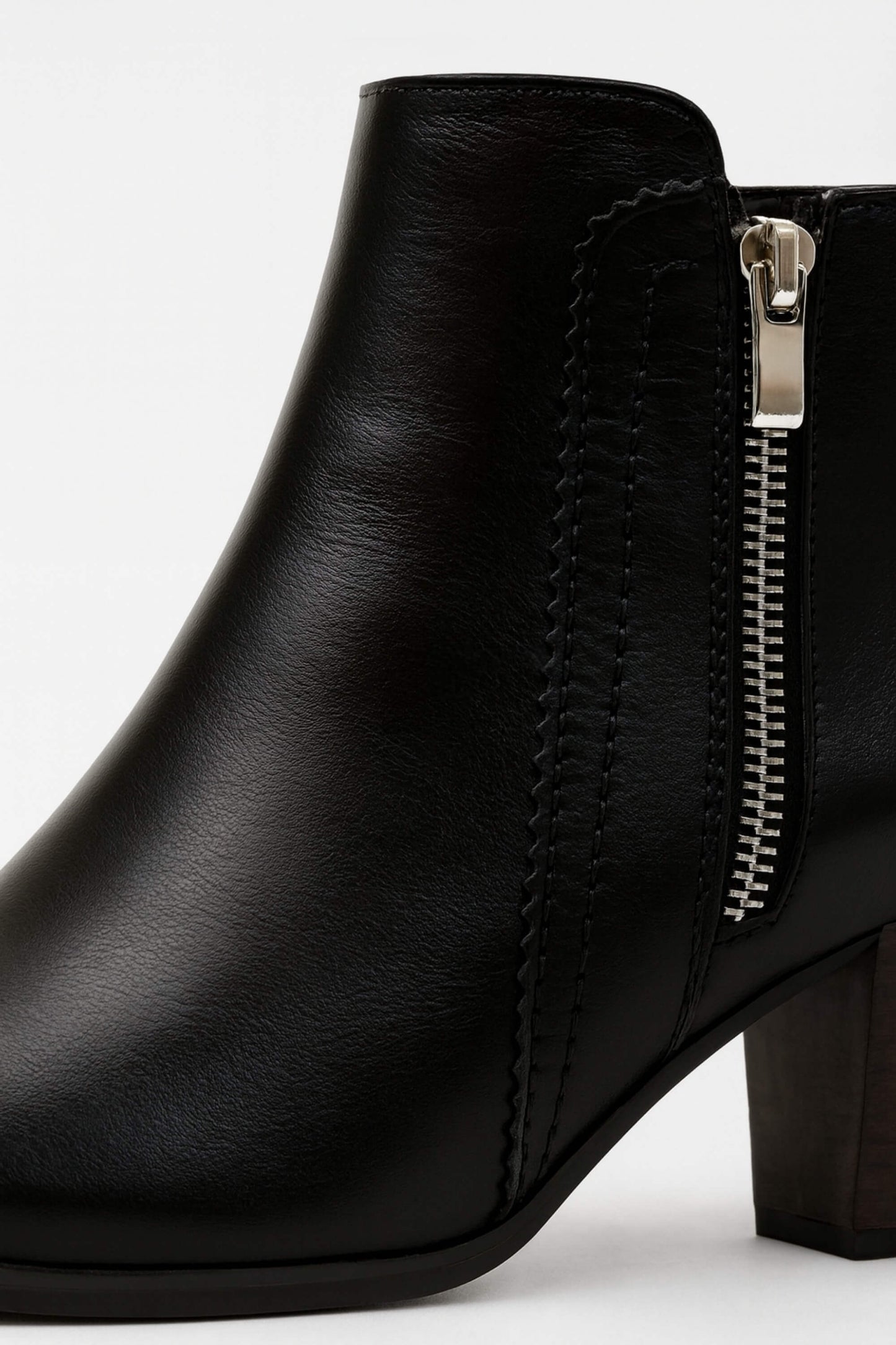 Caurelle | Women’s Ankle Boots - Chunky Mid-Heel