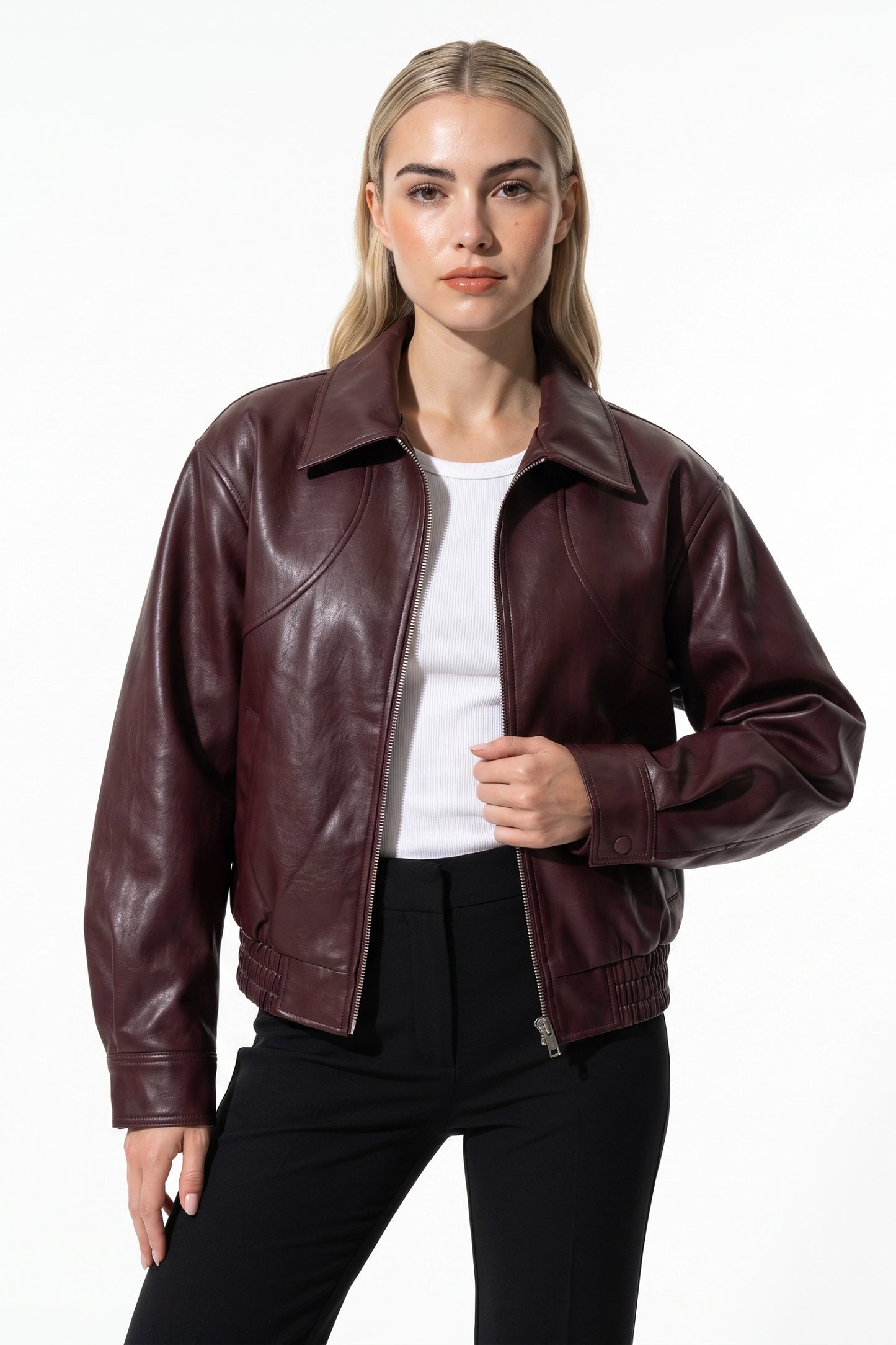Women’s Winter Cropped Leather Jacket with Relaxed Fit