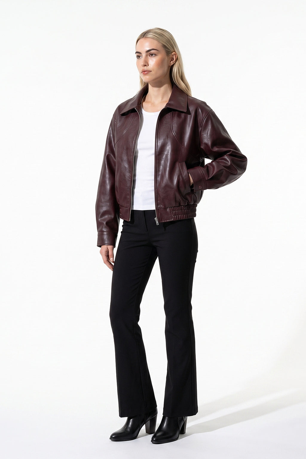 Women’s Winter Cropped Leather Jacket with Relaxed Fit