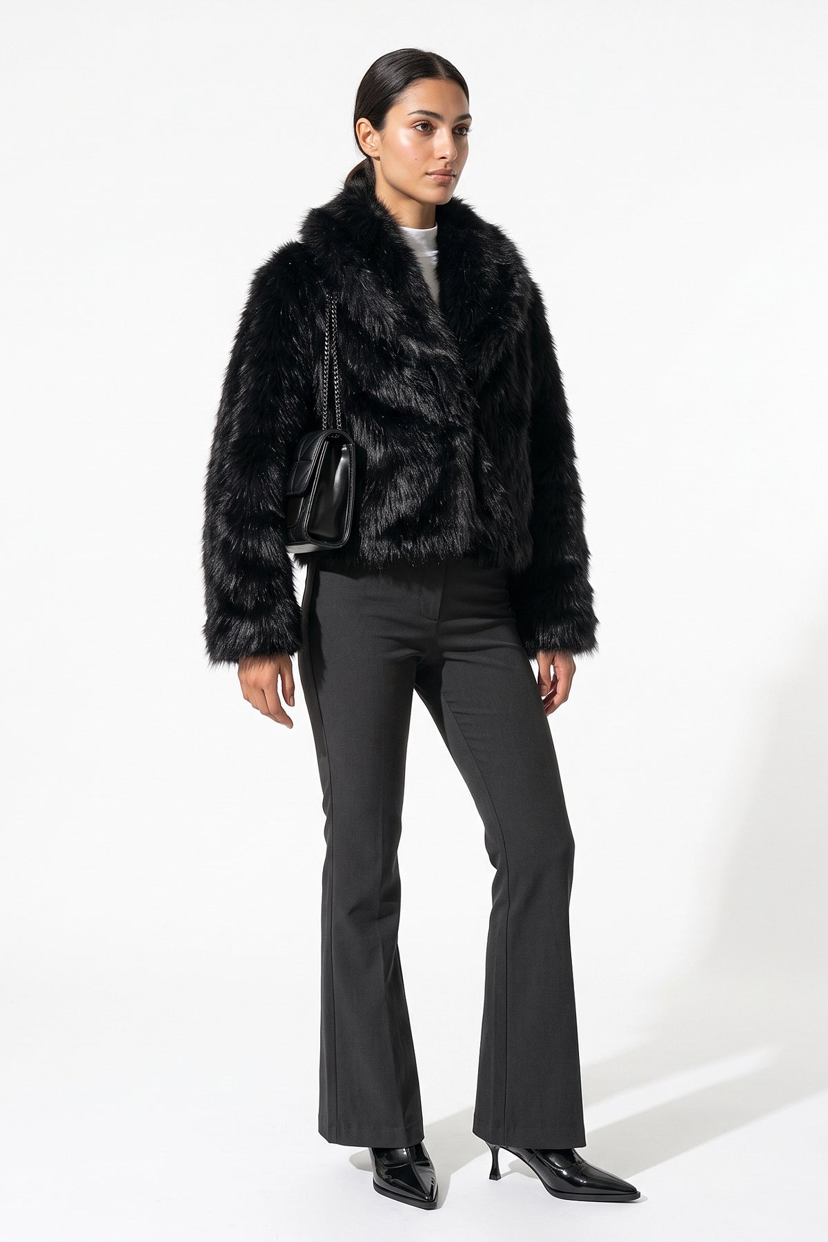 Women's Winter Cosy Cropped Faux Fur Jacket