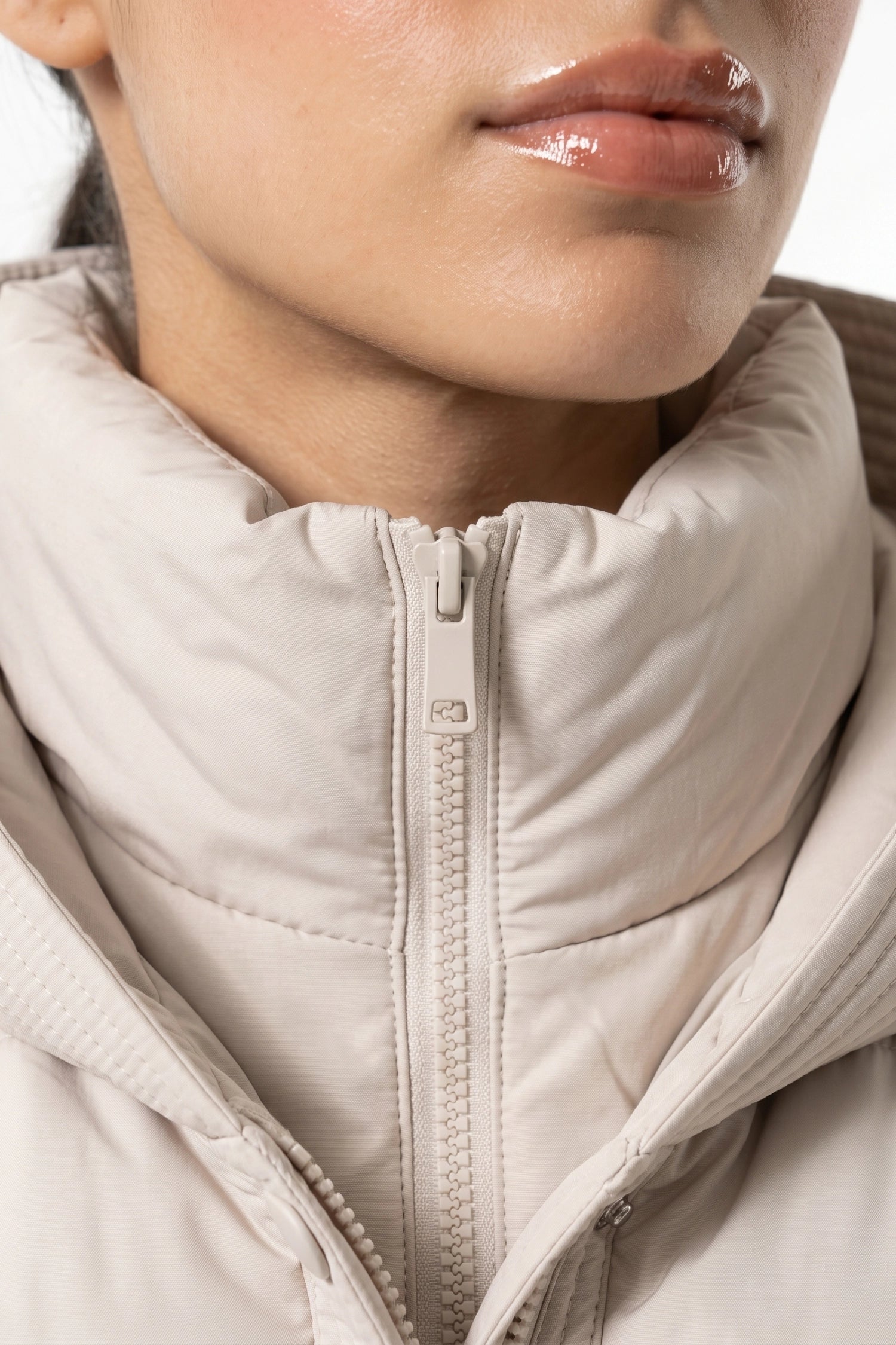 Women's Winter Warm Hooded Puffer Jacket with Belted Waist