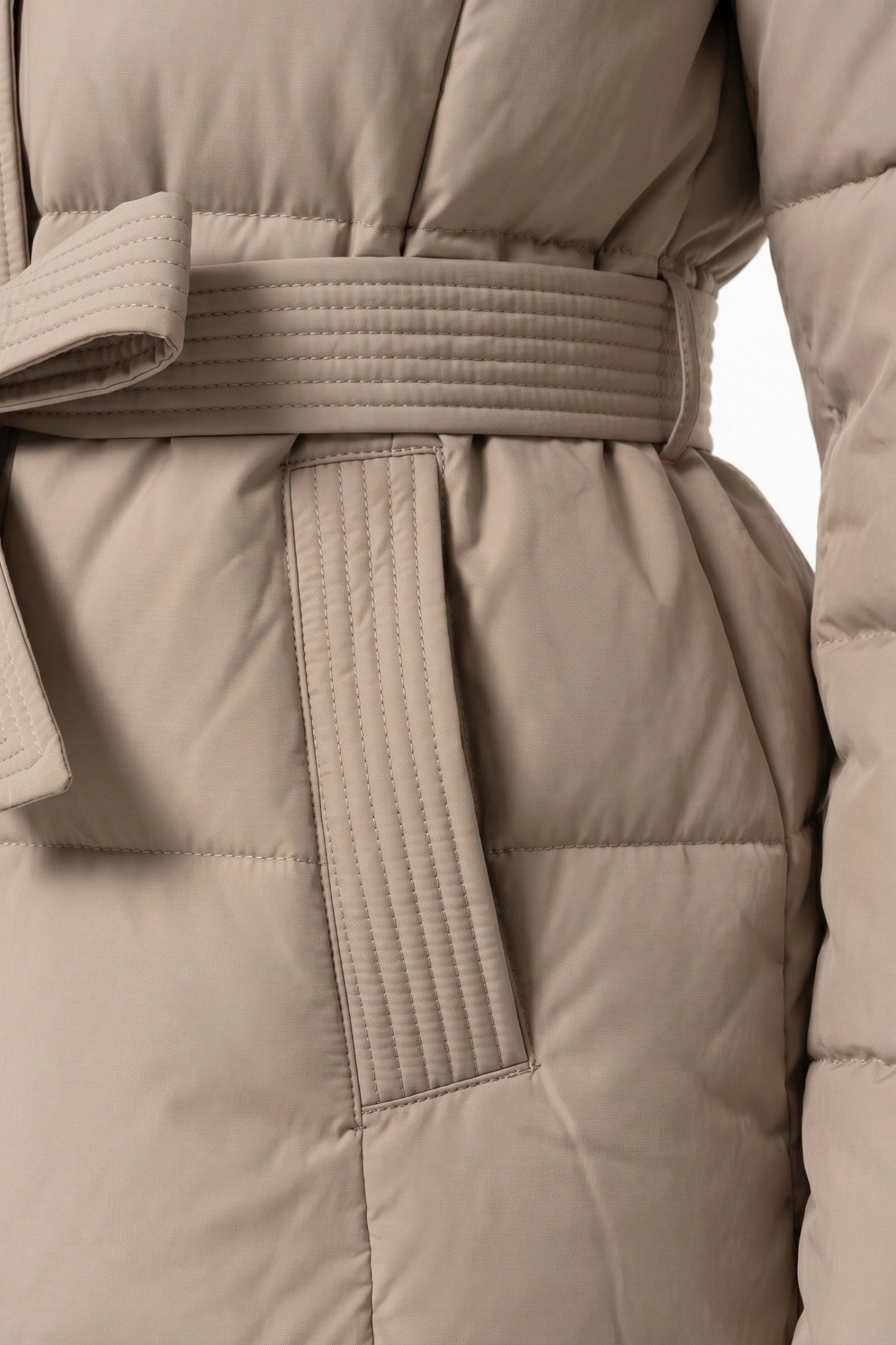Women's Winter Warm Hooded Puffer Jacket with Belted Waist
