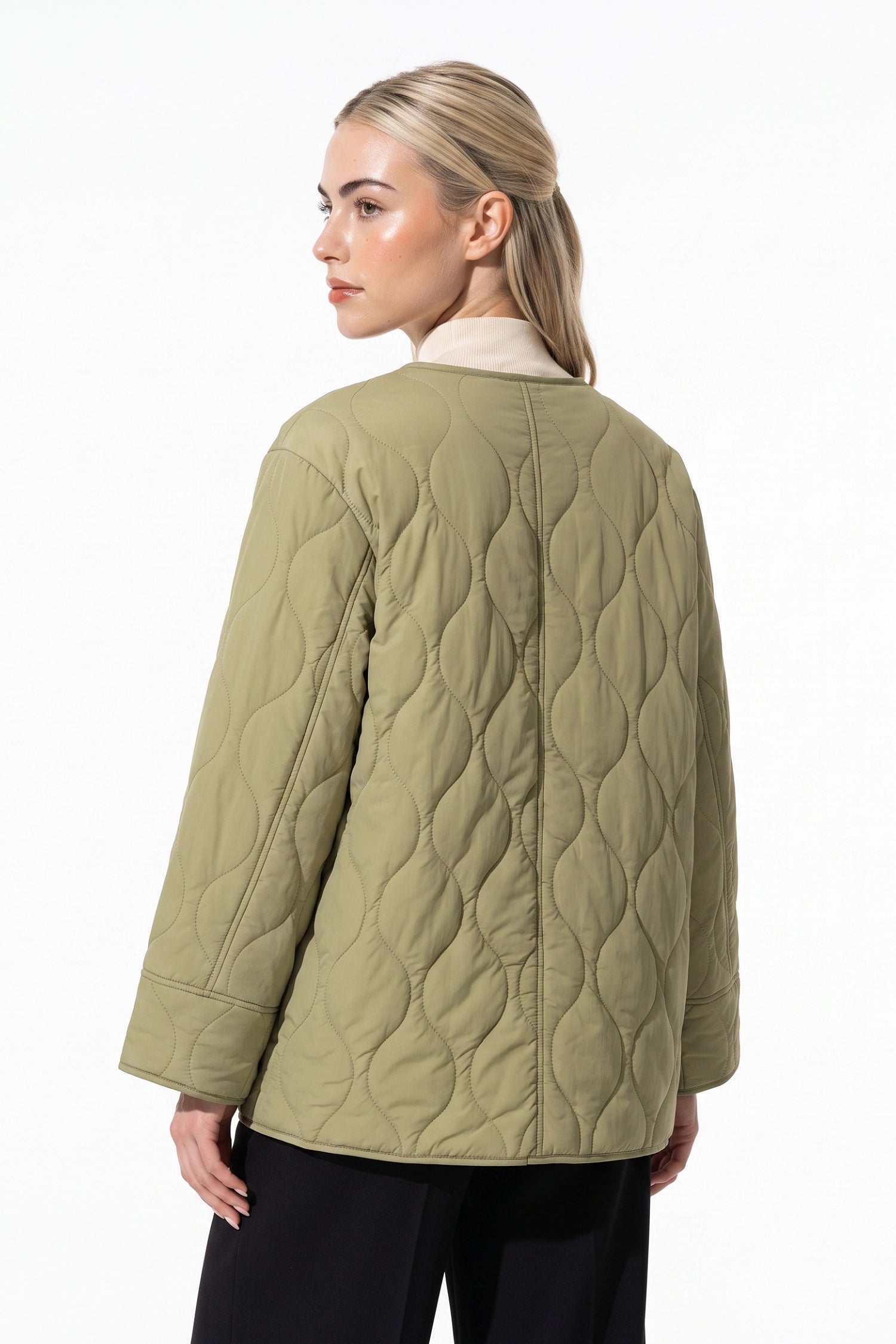 Women’s Winter Lightweight Quilted Jacket with Relaxed Fit