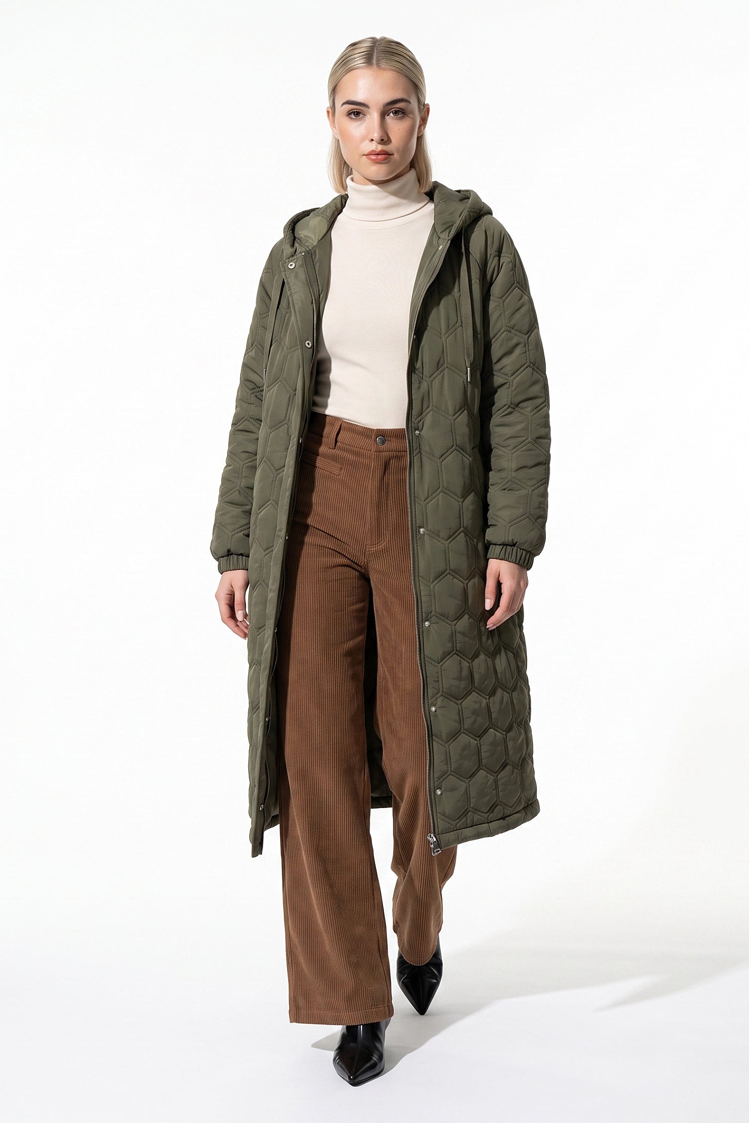 Women’s Winter Warm Longline Quilted Puffer Coat with Hood and Full Zip Front