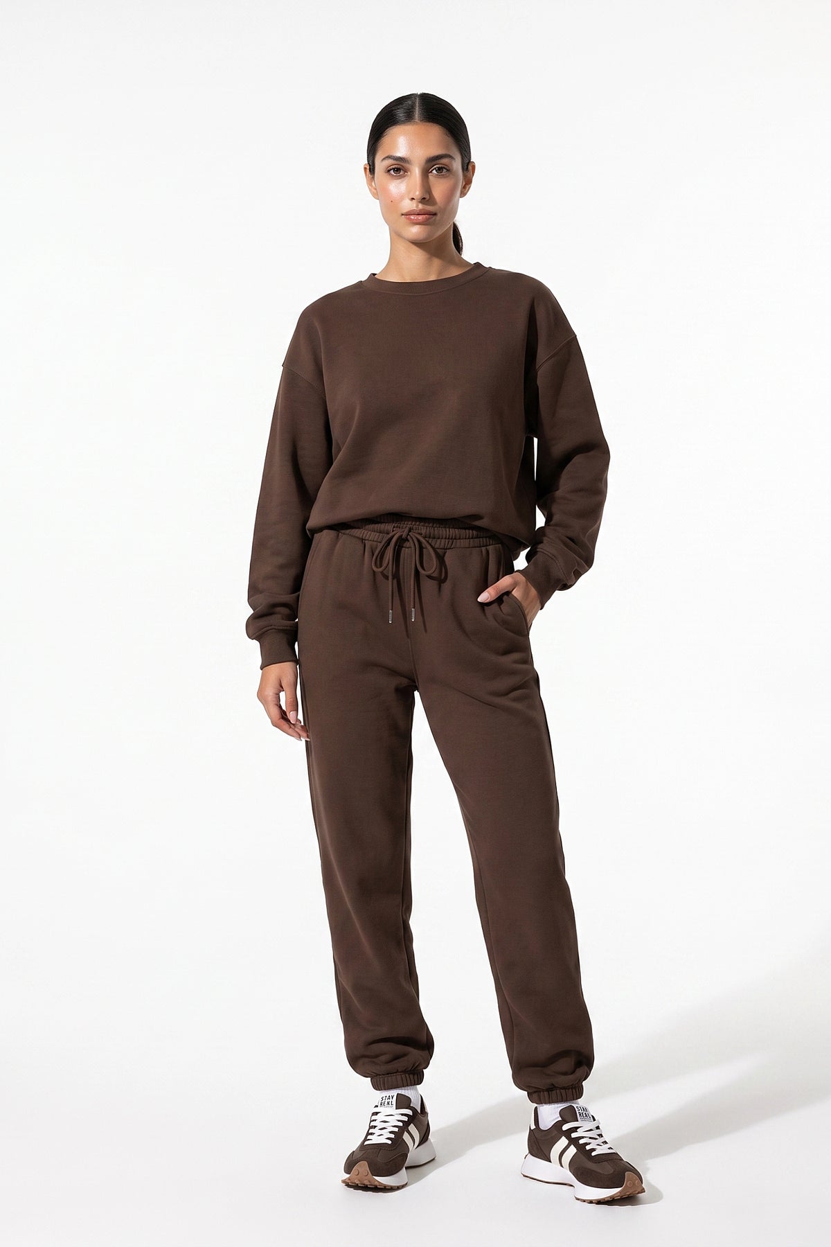 Women's Winter Relaxed Tracksuit Set with Crewneck Sweatshirt and Trousers