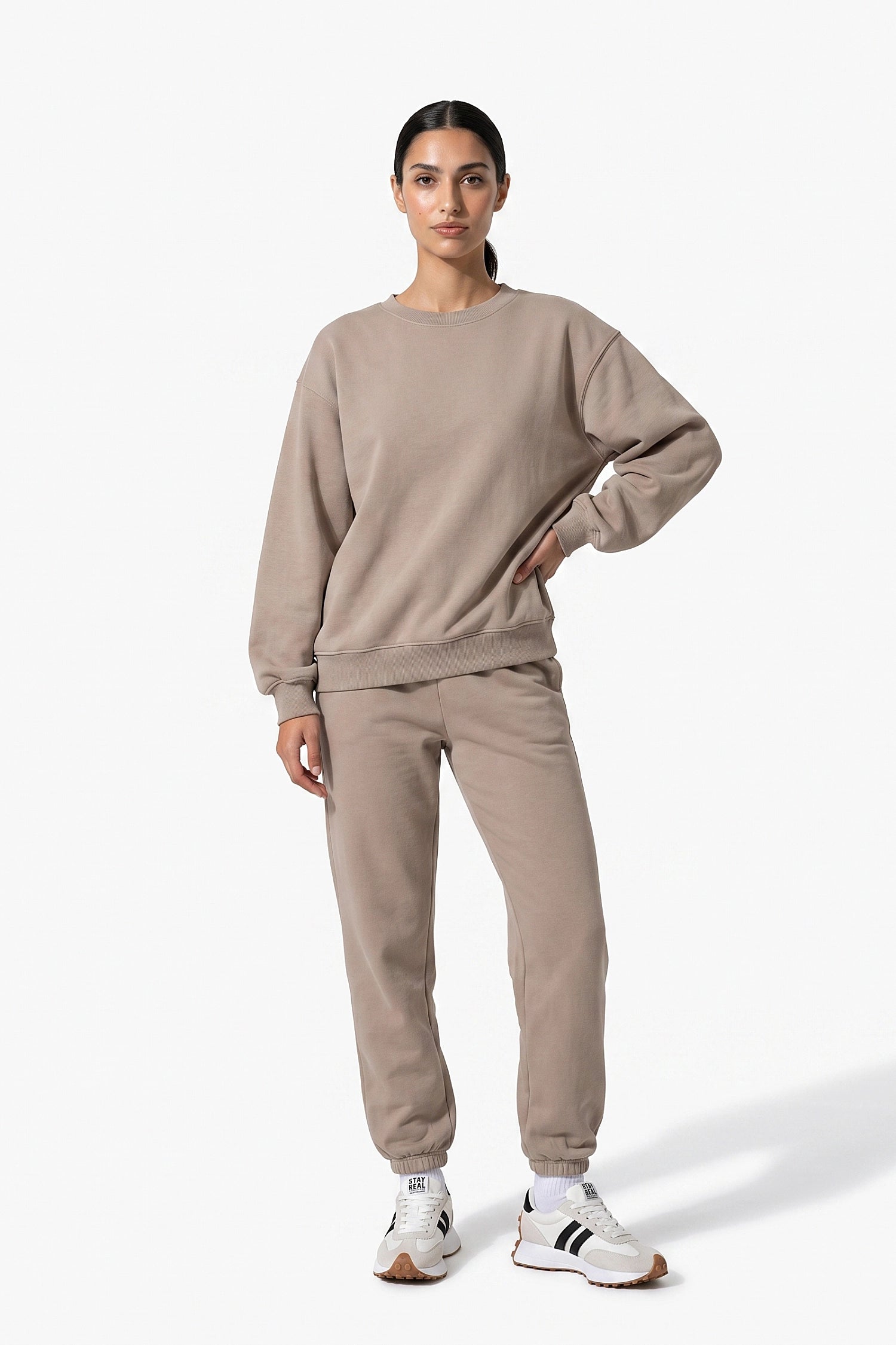 Women's Winter Relaxed Tracksuit Set with Crewneck Sweatshirt and Trousers