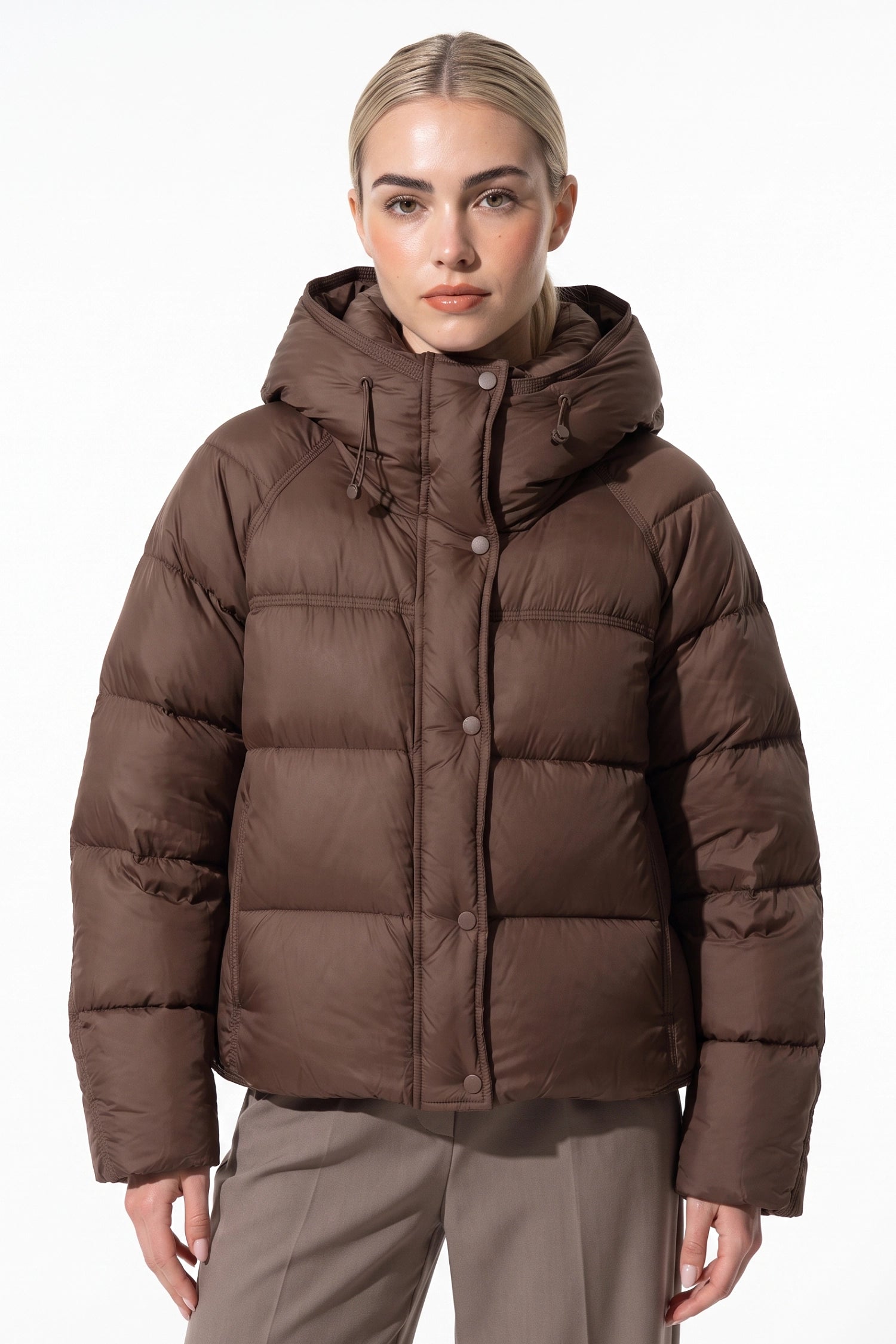 Women’s Winter Warm Hooded Puffer Jacket with Relaxed Cropped Fit