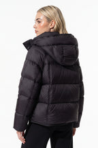 Women’s Winter Warm Hooded Puffer Jacket with Relaxed Cropped Fit