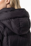 Women’s Winter Warm Hooded Puffer Jacket with Relaxed Cropped Fit